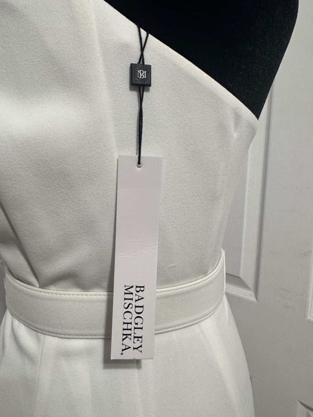 Elegant White One-Shoulder Belted Gown - Picture 3 of 6